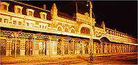 Vista nocturna de la Estaci&oacute;n Internacional de Canfranc