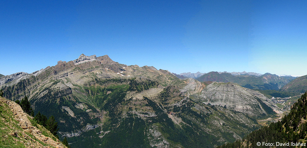 Canfranc. La Estacin de los Pirineos