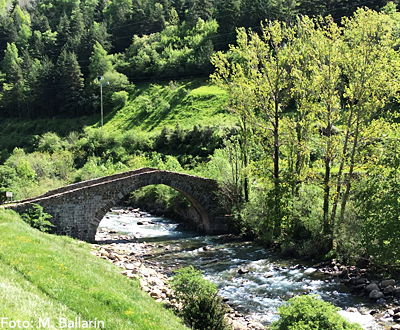 . Vale la pena llegar hasta el puente de Abajo, o de los peregrinos para finalizar el paseo.