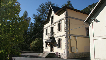 La Casa de los Abetos y la Casa de los Forestales  