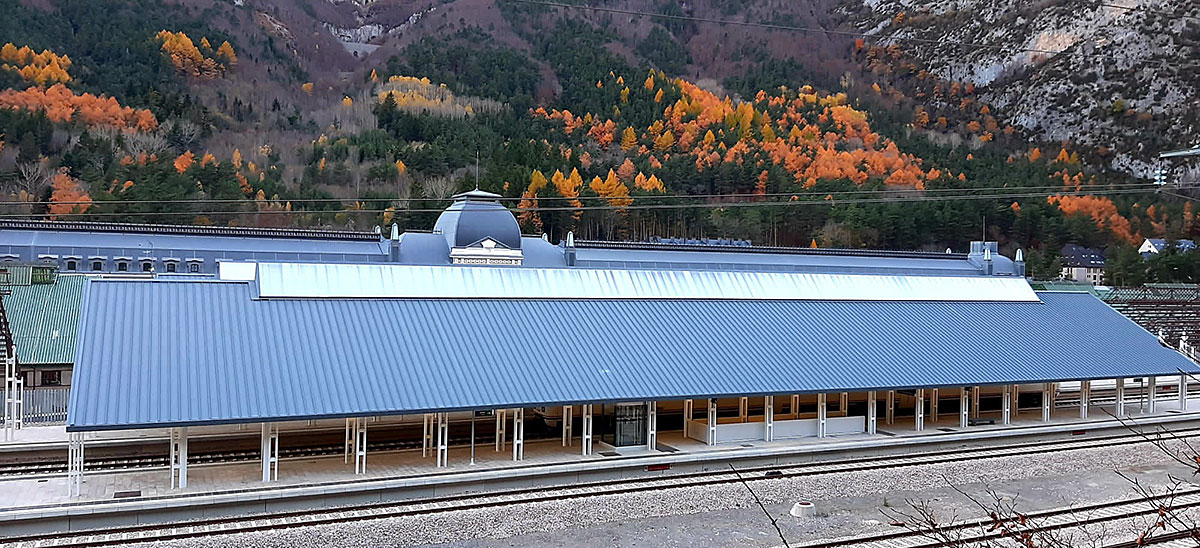 La Estación Internacional de Ferrocarril de Canfranc - Edificio histórico