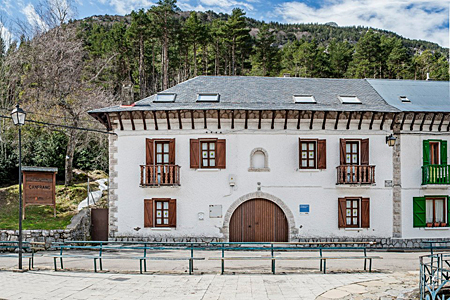 Albergue Juvenil de Canfranc